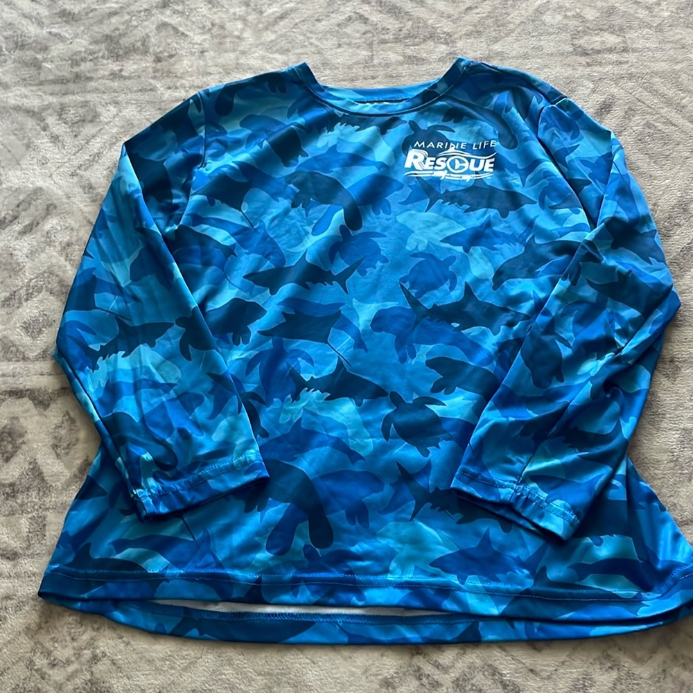 YXL Clearwater marine aquarium long sleeve soft T shirt